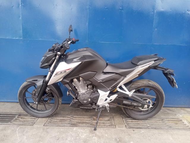 HONDA CB300F TWISTER CBS 2025/2026 CINZA